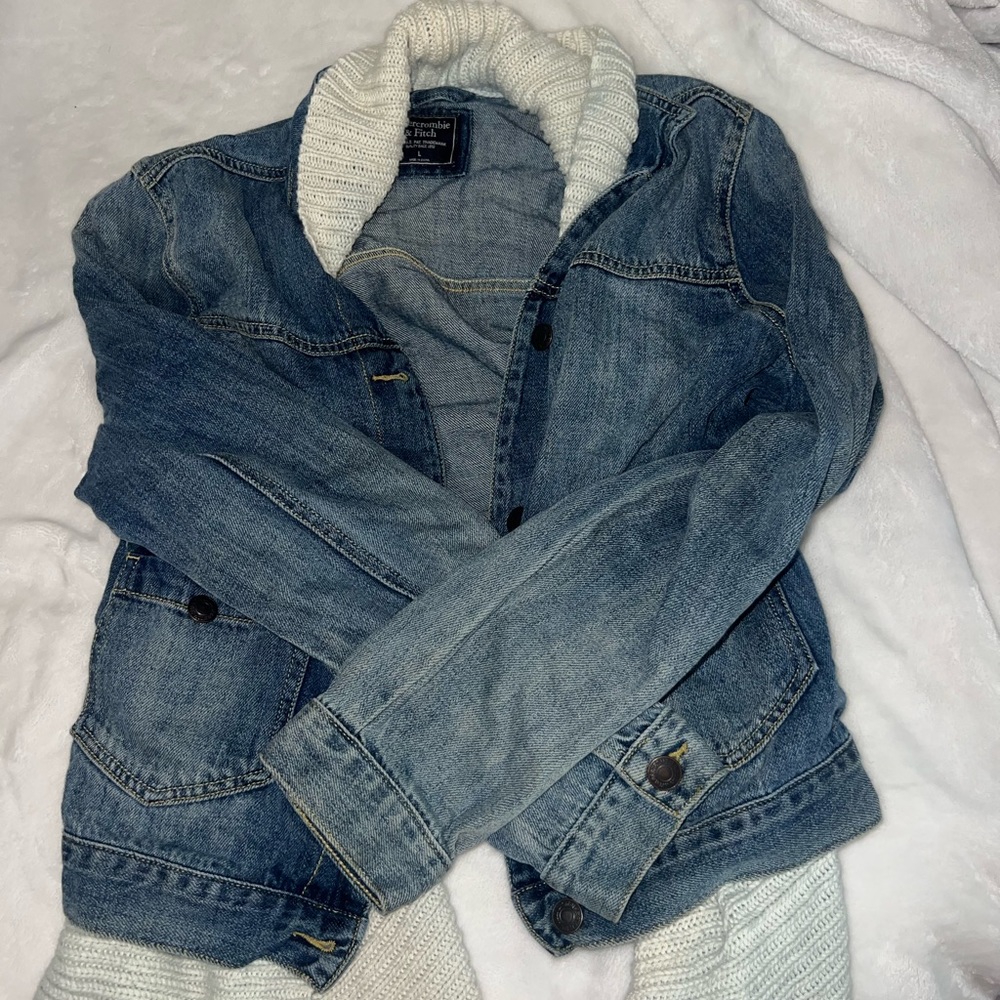Jean jacket - Picture 2 of 5